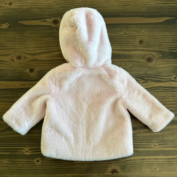 Baby Old Navy Pink Faux Fur Hooded Jacket 6-12M Red Heart Pockets Valentine - Picture 4 of 5